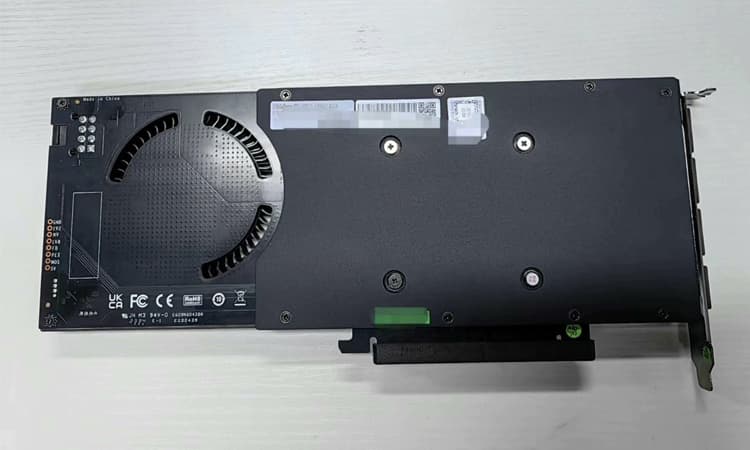 NVIDIA RTX 4060 Ti 16 Go Blower