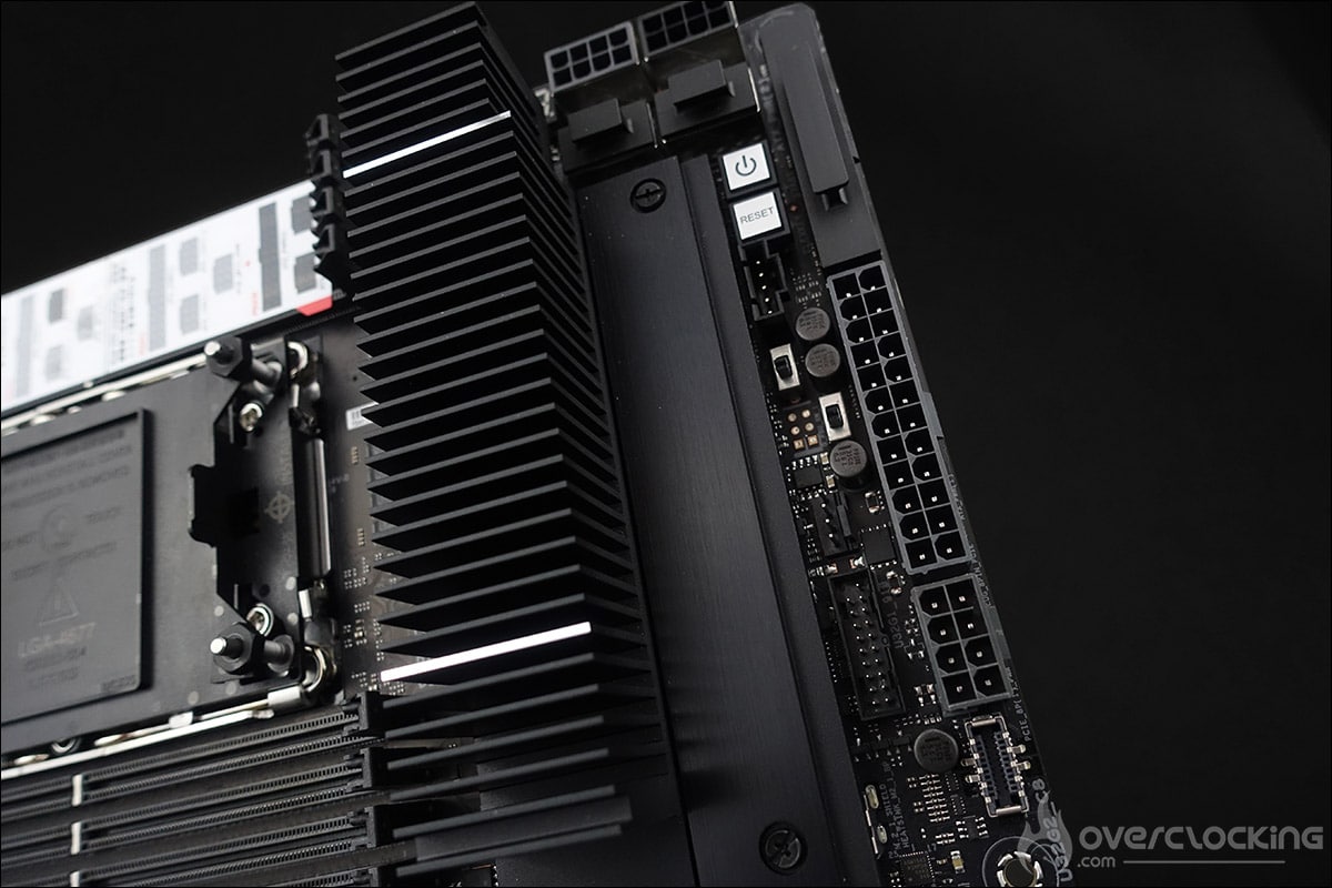 UNBOXING] Asus Pro WS W790E-SAGE SE - Pro WS W790E-SAGE SE: of 4