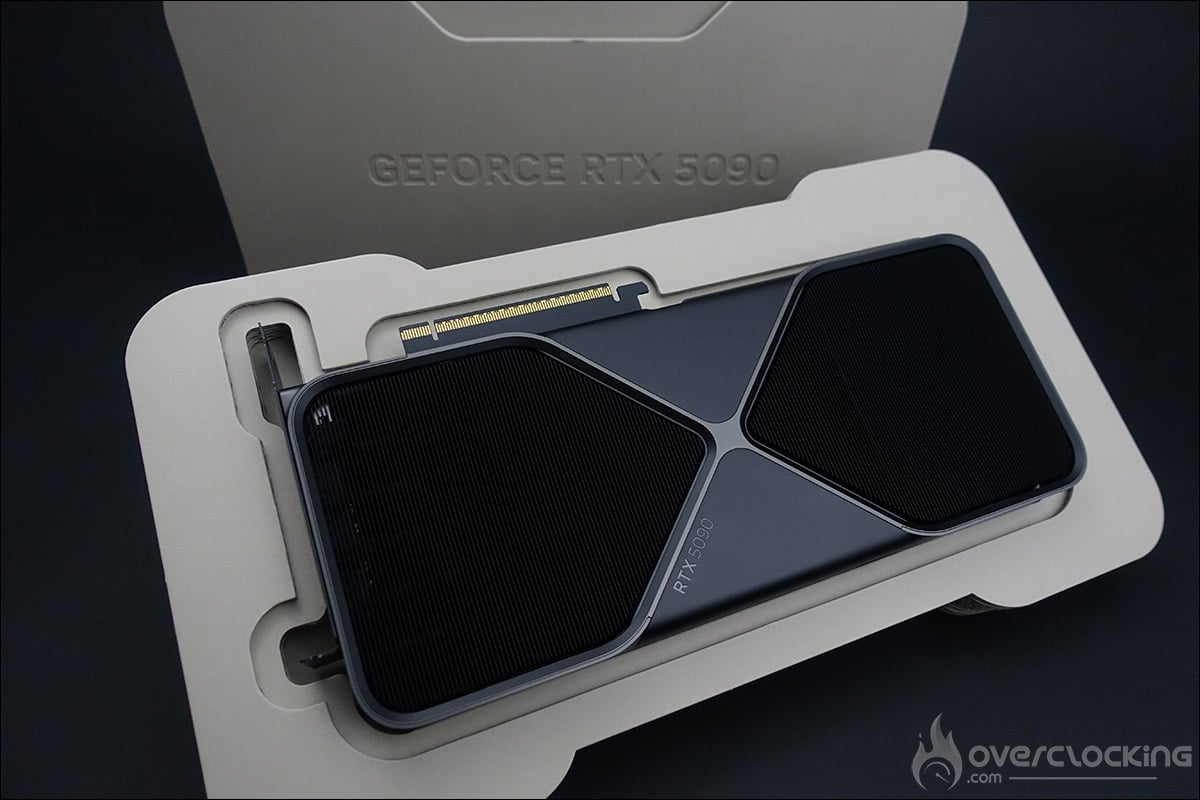 UNBOXING] NVIDIA RTX 5090 Founders Edition - The NVIDIA RTX 5090