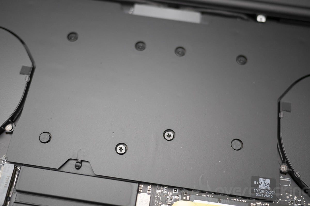 Razer Blade 16 - démontage vapor chamber