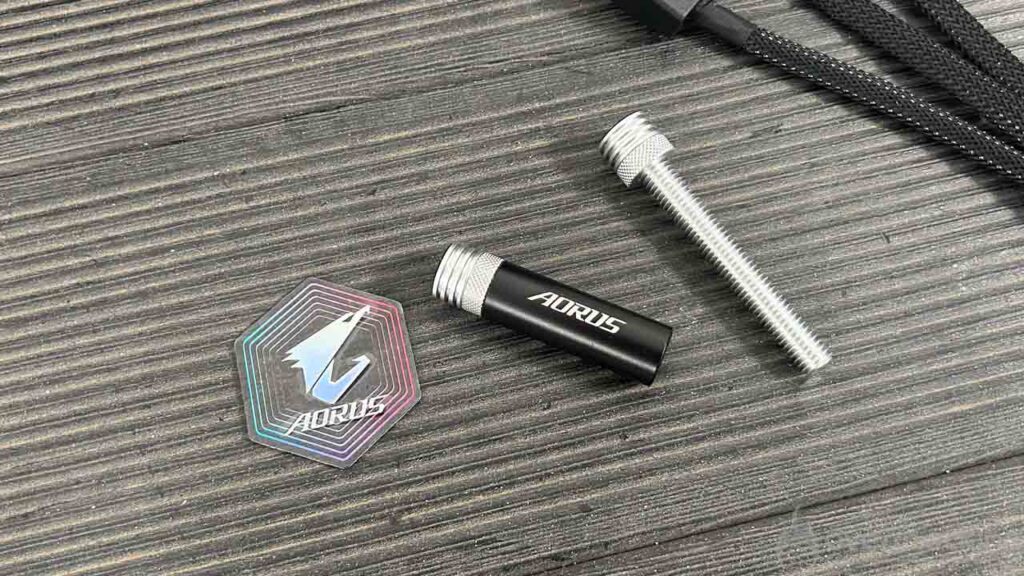 AORUS RTX 5080 Infinity accessoires