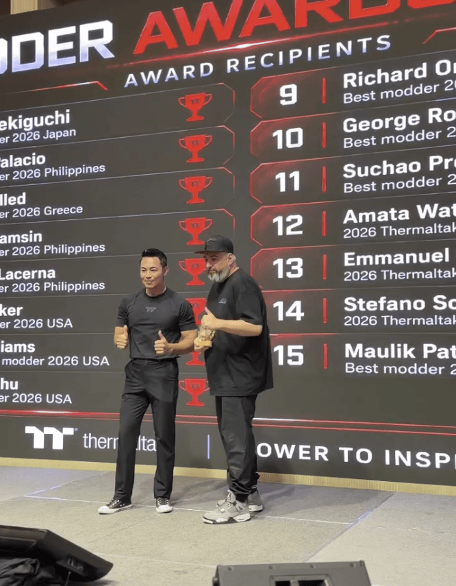 Best Modder award presentation at a Thermaltake event in 2026